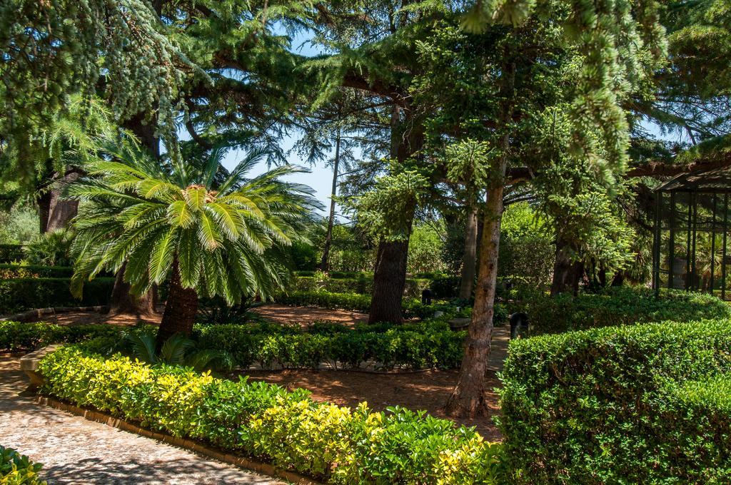 Villa Carenza Monopoli Bagian luar foto